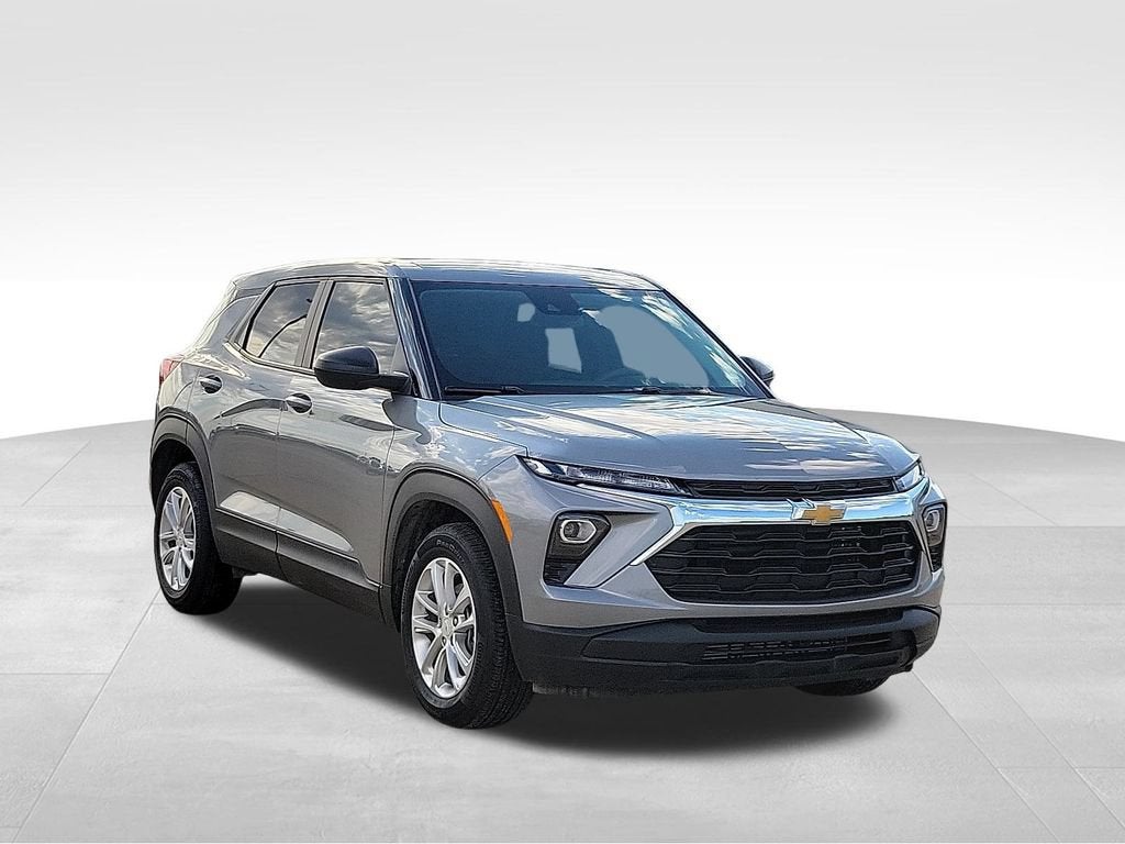 2025 Chevrolet Trailblazer LS in Sterling Gray Metallic — front three-quarter view