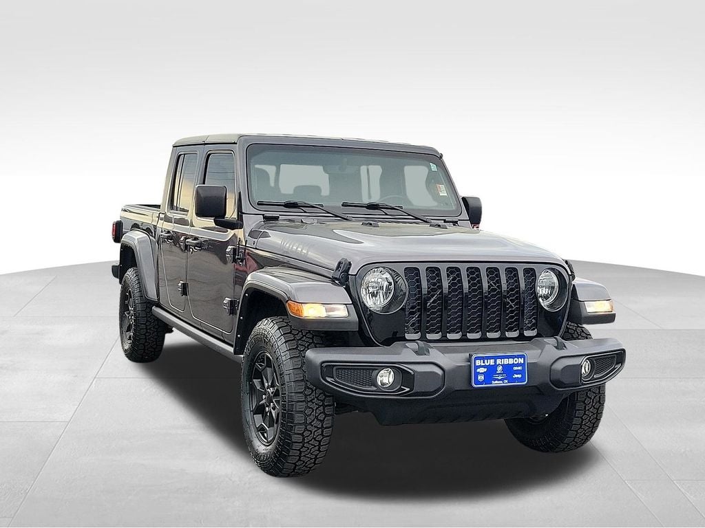 2022 Jeep Gladiator Willys in Granite Crystal Metallic Clearcoat — front three-quarter view