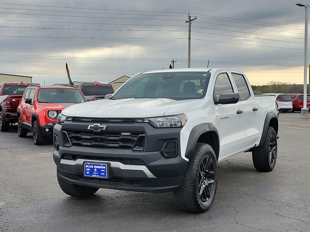 2025 Chevrolet Colorado — side profile view